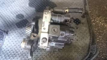 Тнвд на Mitsubishi Canter 4M42 ME193334