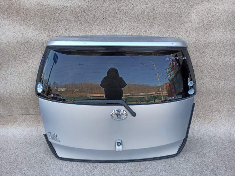 Дверь пятая на TOYOTA BB QNC20 СЕРЕБРО