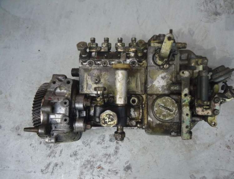 Тнвд на Mitsubishi Canter 4D36 ME012937